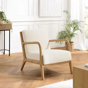 MACABANE PIERRE - Fauteuil bas tissu bouclette blanc et accoudoirs boi...Vendu parcdiscount