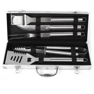 Ustensile barbecue ESSENTIELB MALETTE Set 5 pièces pas cher