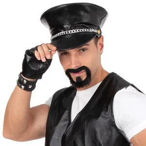 Motomo CASQUETTE DE BIKER AVEC CHAINE - SIMILI CUIR NOIR pas cher