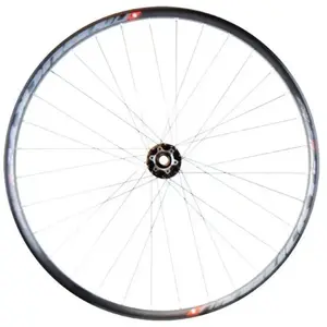 Roue vtt 27.5 plus" av axe traversant disc 6 trous jante noir mach1 trucky 30 tub.readyVendu parrakuten