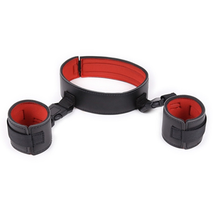 Collier à clips avec Menottes de poignets pas cher