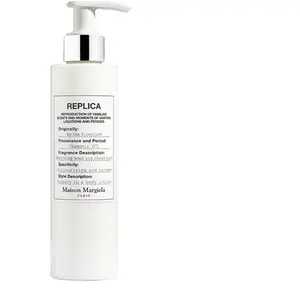 Replica By the Fireplace - Lait Corps Parfumé-200ml MAISON MARTIN MARGIELA pas cher