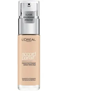 L'Oréal Paris Accord Parfait Fond de Teint Fluide 1.N Ivoire pas cher
