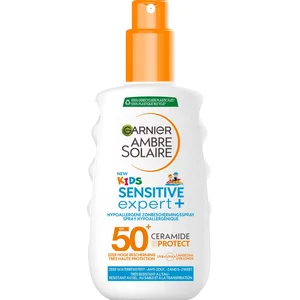 Garnier Ambre Solaire Sensitive Expert Kids Zonnebrandspray SPF 50+ Zonnebrand voor de Kinderhuid met Ceramide Protect 150ml pas cher
