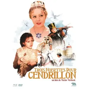 ARTUS Trois noisettes pour Cendrillon Combo Blu-ray DVD pas cher
