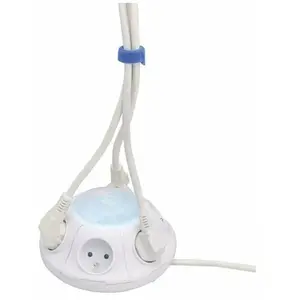 Multiprise Watt&Co Twister - 6 prises - Parafoudre - BlancVendu parcdiscount