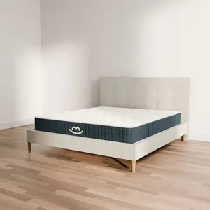 Ensemble lit et matelas à mémoire de forme Jade - 26cm - Blanc cassé / 140x190cm / Avec pas cher