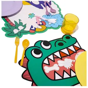 Omy Magic Water placemat set van 2 placemat + 1 waterstift Dinos