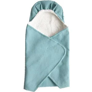 Domiva 2400050 COUVERTURE NOMADE FLUFFY NILE AVEC 3 OU 5 POINTS, AUTO-AGRIPPANTE pas cher