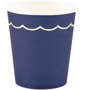 PARTYPRO - 8 chique, geschulpte marineblauwe en gouden kartonnen bekers 200 ml