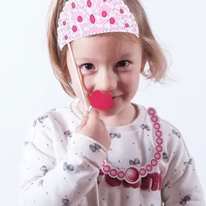 Lot d'accessoires de déguisement de princesse - Article de fete annive... pas cher