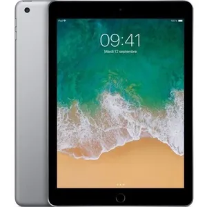 Apple iPad 9,7" Retina 32Go WiFi Argent 5ème Génération - Reconditionné - Etat Correct pas cher