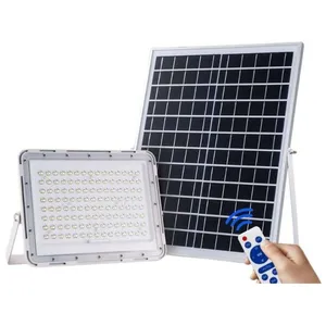 Silumen - Projecteur Solaire led 20W IP65 (Panneau Solaire + Télécomma... pas cher