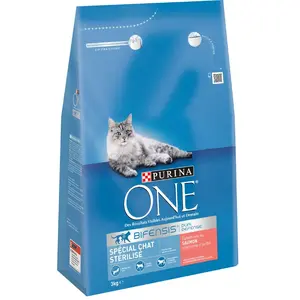 PURINA ONE Chat Stérilisé - au Saumon et au Blé - 3kg - Croquettes pour chat adulte pas cher