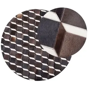 Beliani - Tapis Rond Marron en Cuir 140 cm Motif 3D pour Intérieur Moderne