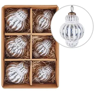 BELIANI Lot de 6 Boules de Sapin de Noël Suspension Fait Main Effet Vieilli en Verre Argenté Cremeux pas cher