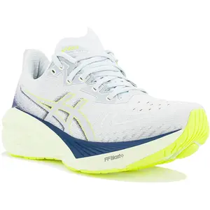 Asics Chaussures De Running Novablast 4 pas cher