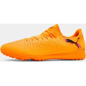 Puma Chaussures De Football Future 8 Play Tf pas cher