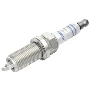 BOSCH Jeu de 4 bougies d'allumage pour PEUGEOT: 207, 307, Partner, 107... pas cher