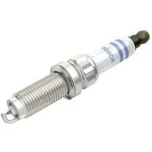 BOSCH Jeu de 4 bougies d'allumage pour CITROËN: Berlingo, DS3, C3, DS4 & PEUGEOT: 3008, 5008 (Ref: 0 242 140 805) pas cher