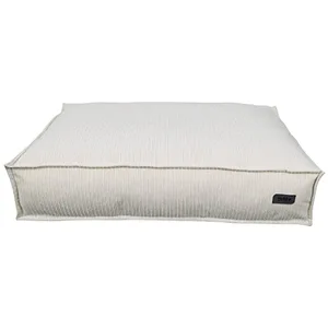 Nobby 61752 Tapis confortable carré KAMBA Beige 70 x 55 x 15 cm pas cher