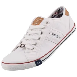 Baskets en toile blanche - MUSTANG - Femme - Plat - Lacets pas cher
