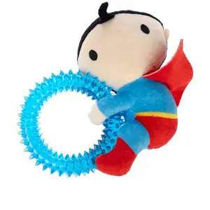 Warner Bros.  DC Jouet pour chien Superman avec anneau env. L 17 x l 16 x H 5 cm pas cher