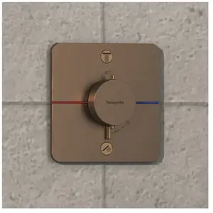 hansgrohe, Robinetterie de salle de bains, ShowerSelect Comfort Q thermostat, encastré, 2 consommateurs, rosace Soft Edge, avec comb