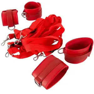 Bad Kitty   Kunstlederen Bondage Bevestigings Boeien Set 4 Delig Klittenband   Rood pas cher