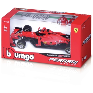 Carrefour Voiture Bburago 1 43 Racing 10 pilotes Modèle aléatoire pas cher