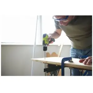 Ryobi Perceuse-visseuse 1 vitesse 12V (2x2.0Ah) - RCD1201-220S pas cher
