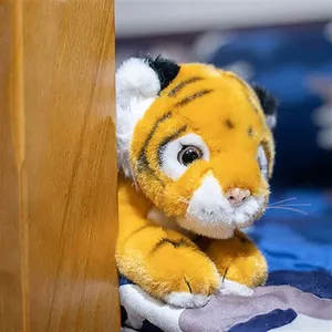 Peluche Tigre féroce 30 CM - Jaune pas cher