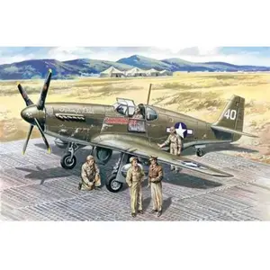 ICM 48125 Mustang P-51B avec Pilotes USAAF et Personnel au Sol pas cher