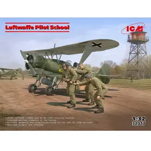 ICM Modelbouwpakket Vliegtuigen - 32017 Luftwaffe Pilot School - Henschel Hs 123A met 3 Figuren WWII - Duits Propellervliegtuig Plastic - 1:32 - Modelbouw