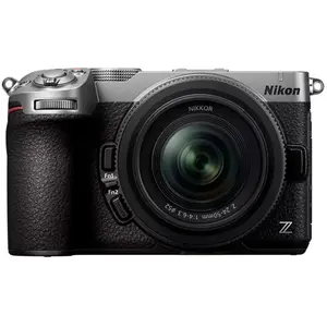 Kit Appareil photo hybride Nikon Z5IIC Argent + Objectif Nikkor Z 24-5... pas cher