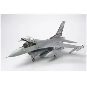 Comparateur de prix : Lockheed Martin F-16C Block 25/32 - Scale 1/48 - Tamiya - TAM61101