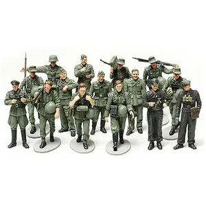 Tamiya Figurines maquettes Infanterie allemande en manoeuvre, 2ème GM pas cher