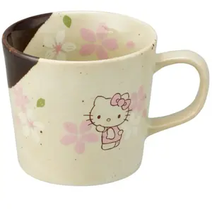 HELLO KITTY - FLEUR DE CERISIER - MUG MINO 9X8CM BENELIC - STUDIO GHIB pas cher