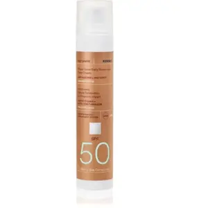 KORRES Red Grape Sonnenschutz fürs Gesicht mit Glow-Effekt SPF 50 Zonnecrème pas cher