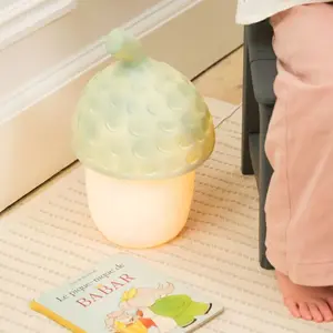 Egmont Toys lamp eikel amandel decoratie kinderkamer 20x30 cm.