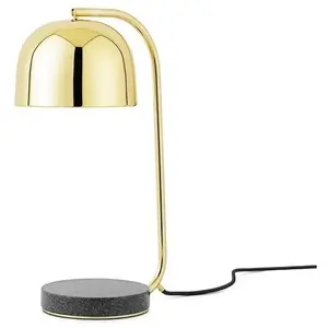 Normann Copenhagen Grant Lampe de table en laiton 45 x 17,5 cm