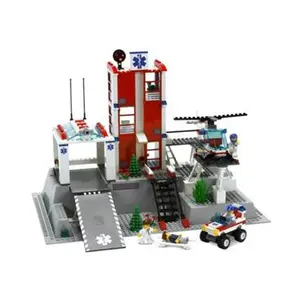 LEGO - 7892 - L'hopital pas cher