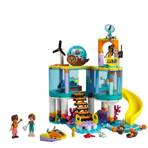 LEGO® Friends 41736 Le centre de sauvetage en mer pas cher