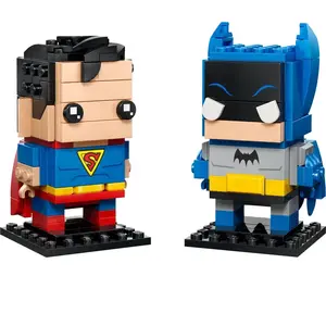 LEGO DC Figurines de Superman et Batman Âge d'or 40859 pas cher