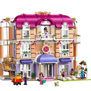 LEGO 42704 HEARTLAKE CITY GRAND HOTEL pas cher
