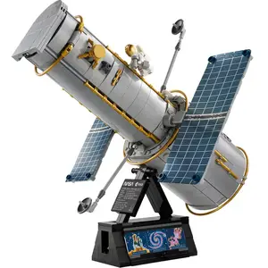 LEGO Icons - Le Télescope Spatial Hubble 11382 11382 pas cher
