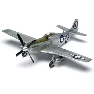 1:72 Airfix 55013 North American P-51D Mustang - Starter Set Plastic M...