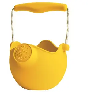 Scrunch: GIETER pastel geel diam.12x10cm, handvaten met touw, opvouwbaar, 100% siliconen, recycleerbaar, 12m+