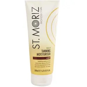 ST. MORIZ - Professional Daily Tanning Moisturiser Light pas cher