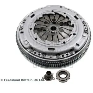 Blue Print Kit d'embrayage pour SKODA: Octavia, Fabia, Roomster & VOLKSWAGEN: New Beetle, Golf, Polo, Golf Cabriolet, Bora, Vento (Ref: ADBP300201)